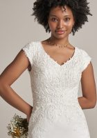 Alda-Leigh-Fit-and-Flare-Wedding-Dress-21RN752B01-Main-IV