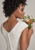 Fleur-Leigh-Fit-and-Flare-Wedding-Dress-22RK540C01-Alt4-IV