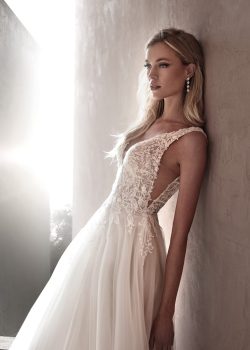 Pronovias Crimson