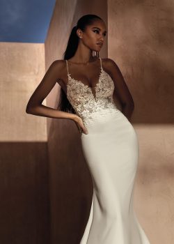 Pronovias Roman