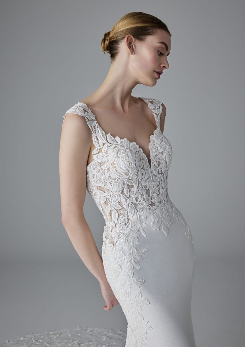 Pronovias Dion