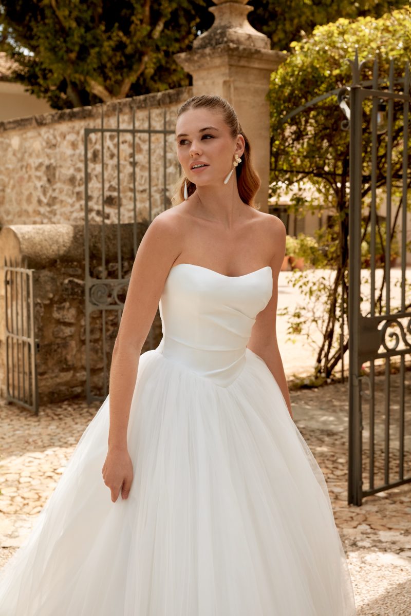 Sincerity Bridal 44579